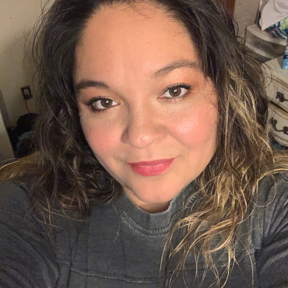 Meet your Posher, Vanessa - Picture 1 of 1